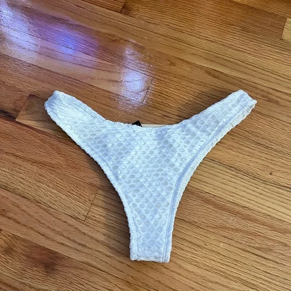 NWT RIS-K Nostalgia Swim Bottom - Picture 3 of 4